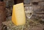 Polotvrdý zrající sýr Sklepník | bio farma Menšík Beskydy