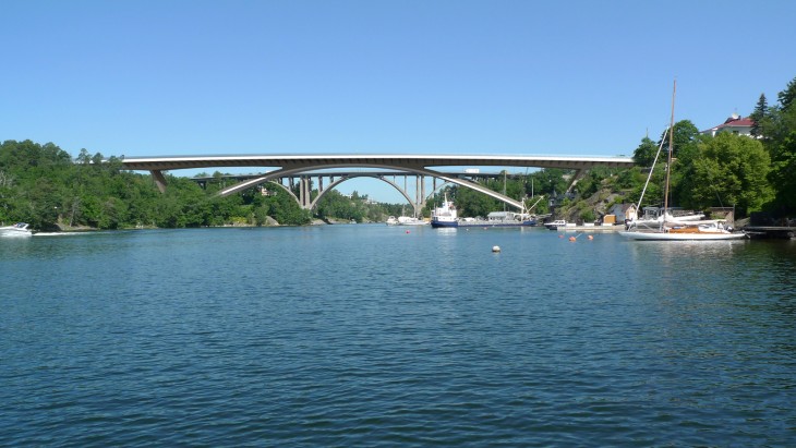 Most přes úžinu Skuru, Švédsko