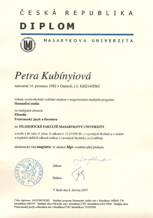 Diplom o získání VŠ vzdělání studiem v magisterském studijním programu Humanitní studia