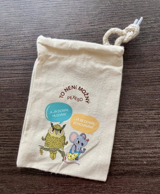 Ilustrace zvířátek a lesních bytostí.