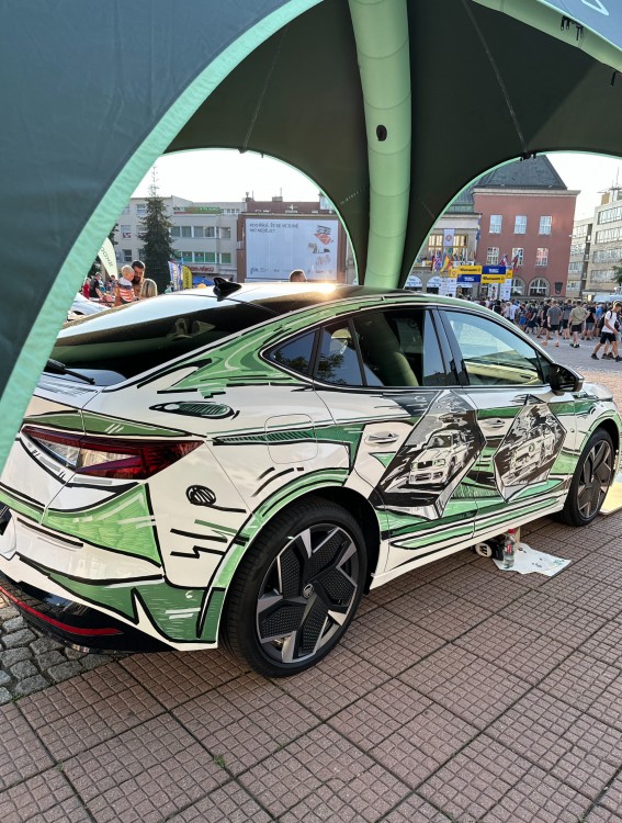 Live kreslení pro škoda auto na Barum rally 5