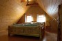 Roubená manželská postel | Dřevěnice Štramberk  (zobrazit v plné velikosti)