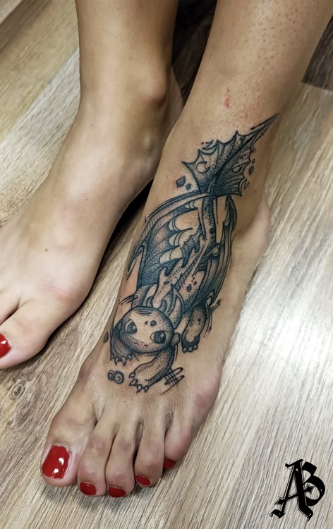 Dráček na noze | tetování na míru