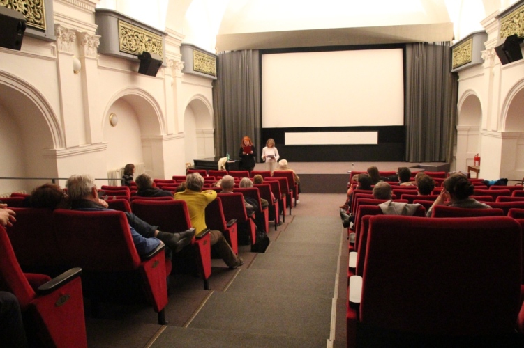 Festival Cinefest v kině Ponrepo – tlumočení přednášky „z listu“