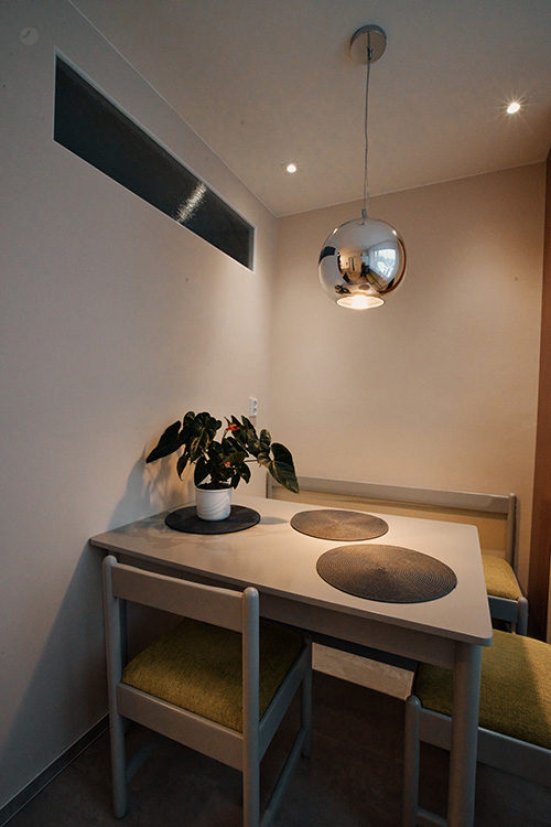Jídelní stůl | rekonstrukce interiéru bytu – Liberec
