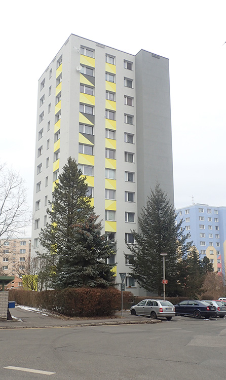Celkový pohled | návrh revitalizace obvodového pláště panelového domu – Liberec
