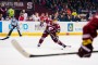 Hokejový zápas mezi Spartou a Třincem – sportovní fotografie