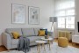 Obývací pokoj s modro-žlutými akcenty | interiérový design prvorepublikového bytu, Valentinská