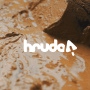 Hruda (slovenské přírodní stavitelství, hliněné omítky) – vizuální identita