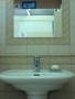 Obklady zrcadla nad umyvadlem  (zobrazit v plné velikosti)