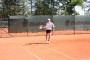 Tenisový trénink za slunného dne