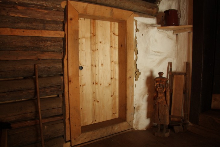 Svlakové dveře na mlýně v Kvačianské dolině